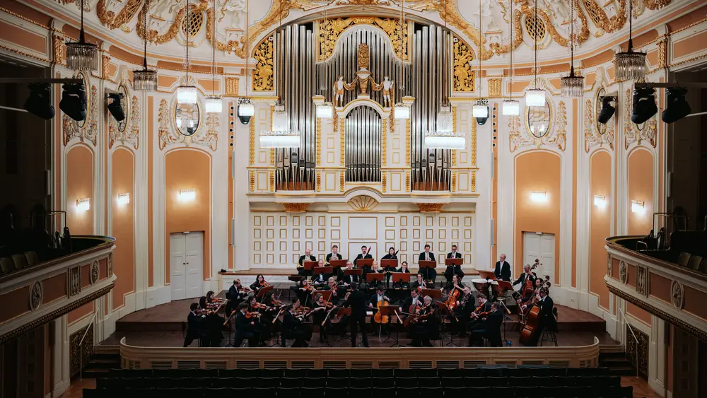 Das Mozarteumorchester Salzburg probt im Großen Saal der Internationalen Stiftung Mozarteum.
